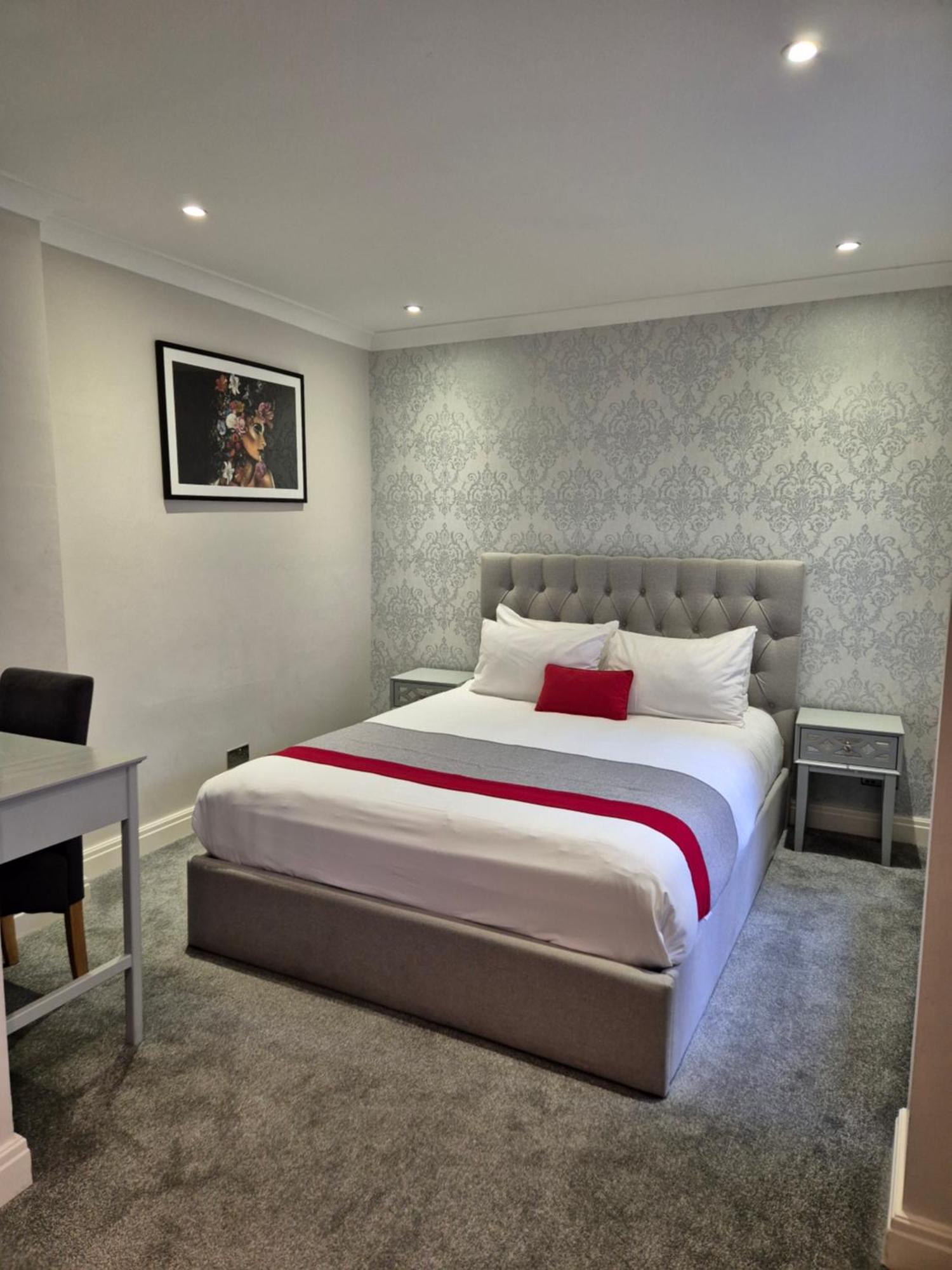The Beverley Apartments London - Victoria Exterior photo