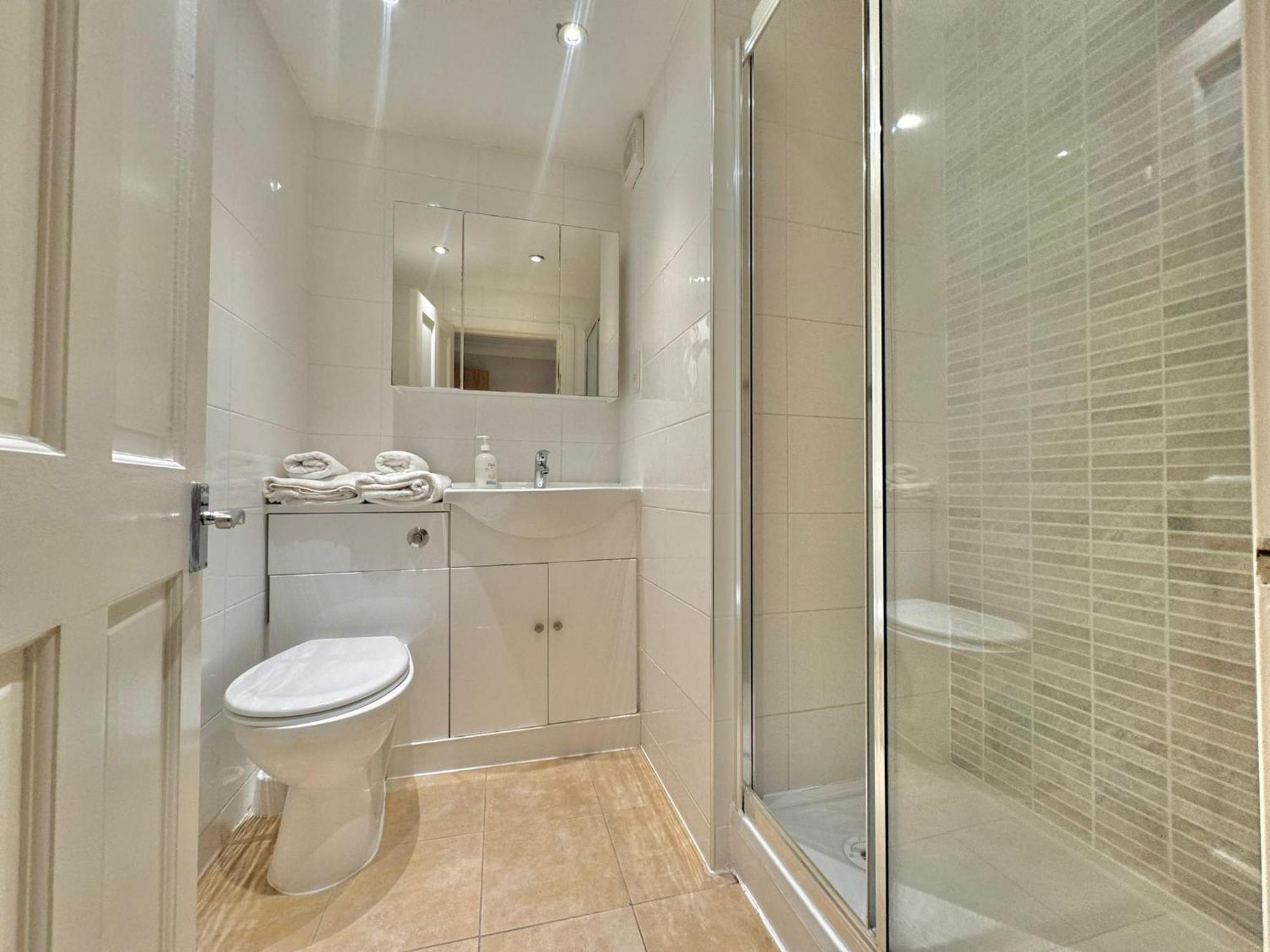 The Beverley Apartments London - Victoria Exterior photo
