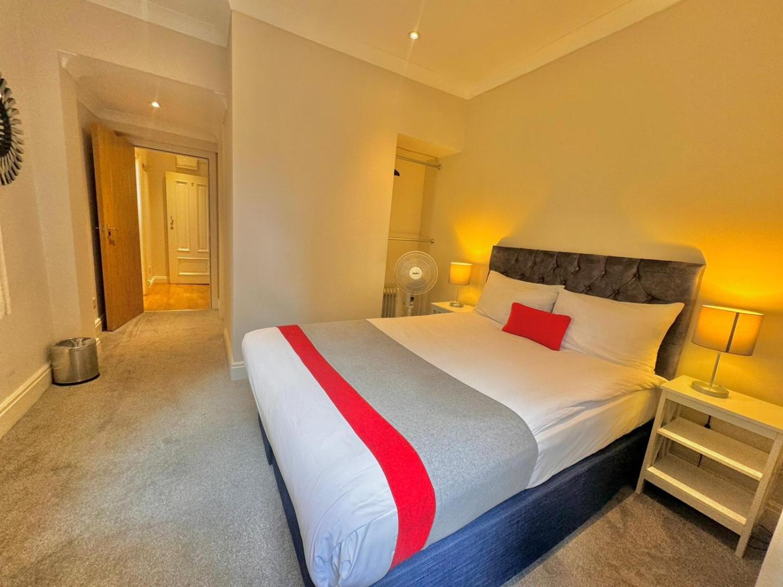 The Beverley Apartments London - Victoria Exterior photo